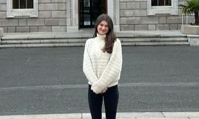 Fionnuala Jennings pictured outside Leinster House during her work experience with Alice